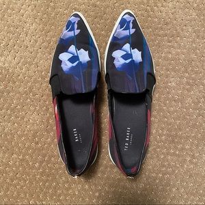 TED BAKER LONDON Graphic Floral Flats